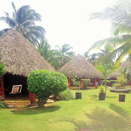 Paraiso Beach Hotel Brig Bay Exterior foto