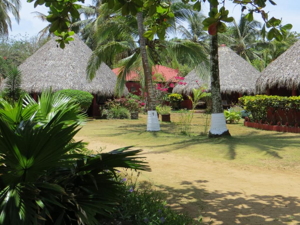 Paraiso Beach Hotel Brig Bay Exterior foto